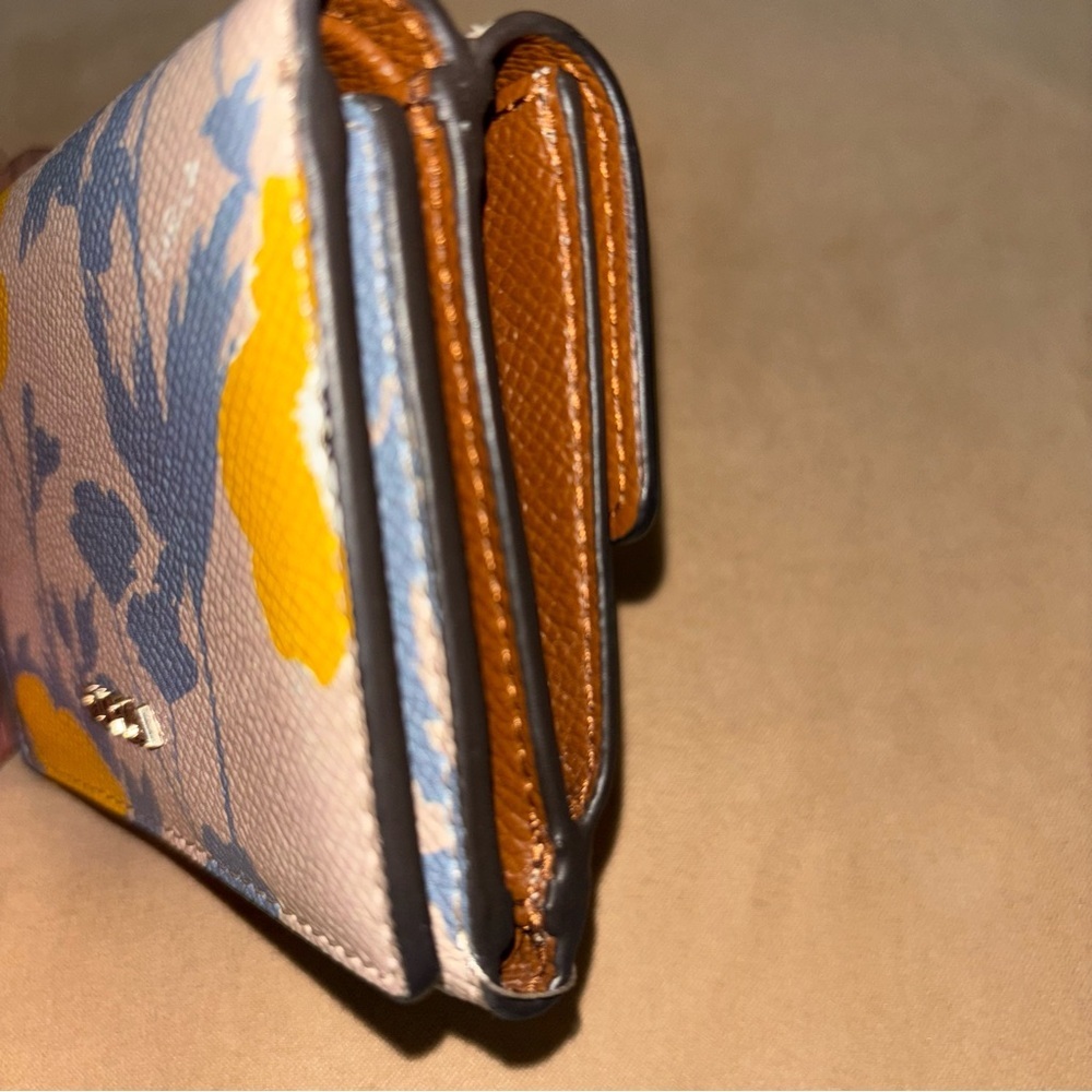 Furla Floral Wallet Coin Pocket Tri-fold Mini Leather Wallet - Picture 4 of 11